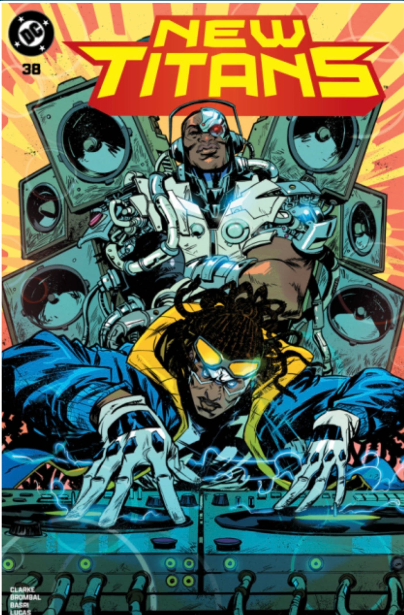 NEW!
TITANS
#38E
Sanford Greene Exclusive